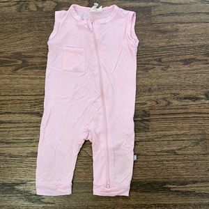 Kyte Baby. Sleeveless zipper romper. 6-12 months. Like new.